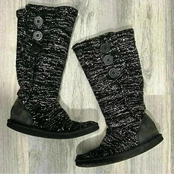 UGG Australia Women’s Black Gold Sequin Knit Cardy Button Boots Shoes Size 7 - Picture 1 of 8